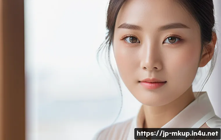 톤 업 크림과 메이크업 베이스 차이 - A close-up portrait of a young Japanese woman with flawless, radiant skin showcasing a natural glow ...